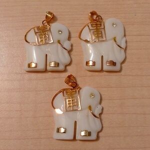Set 3 New Vintage White Gem Stone Elephant Pendant